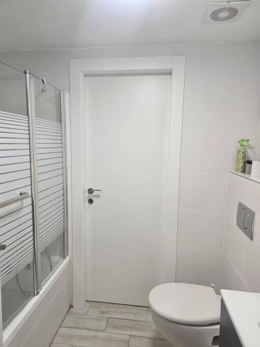 Elegant 3 Bedroom Ocean View Condo In Kiryat Yam Qiryat Yam Eksteriør bilde